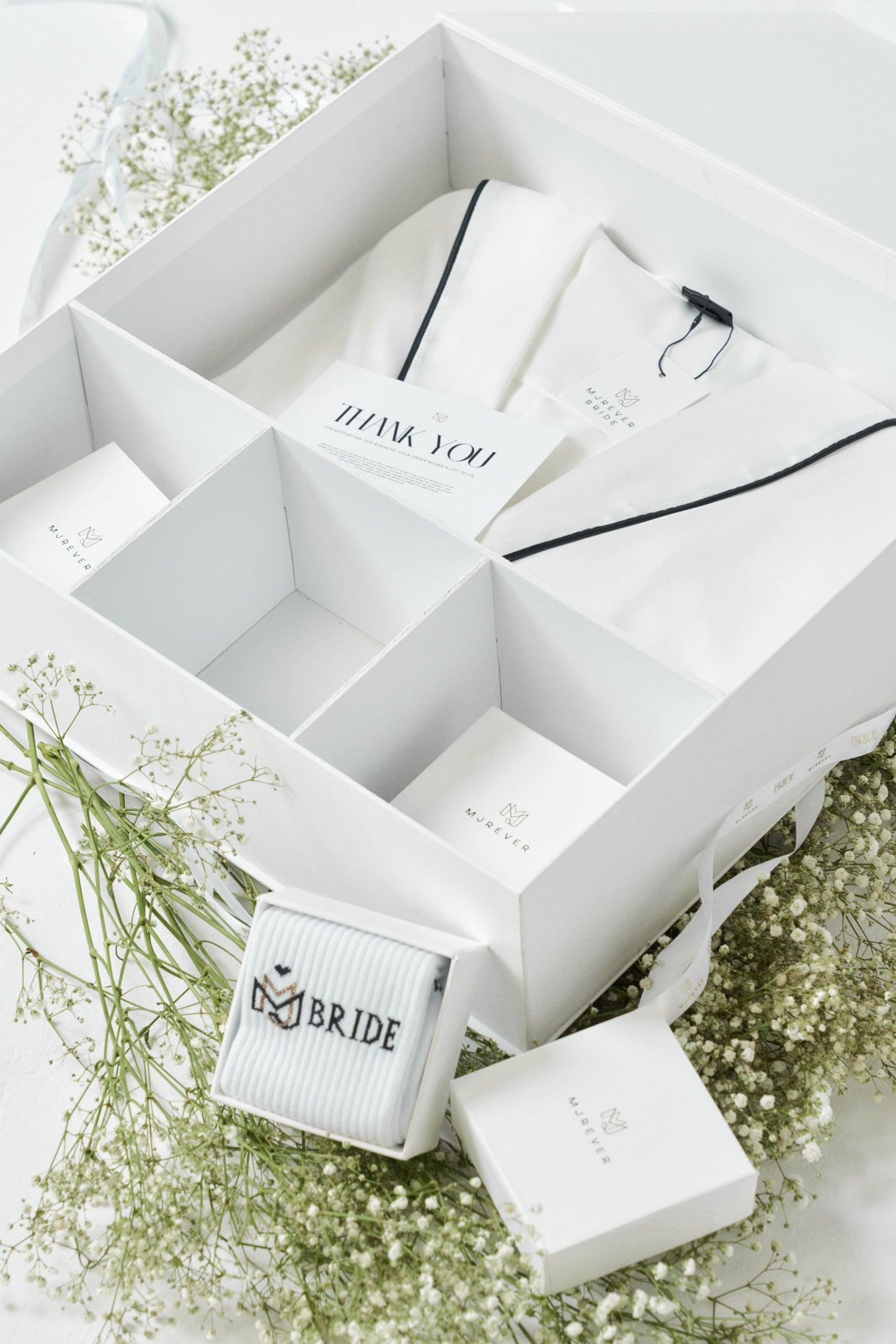 The MJrever Bride box